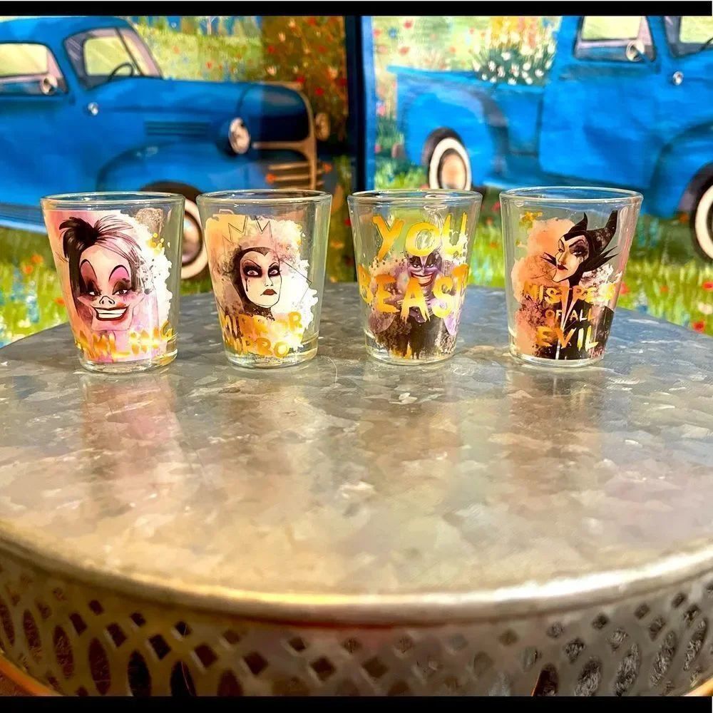 Disney Villains shot glasses NWT